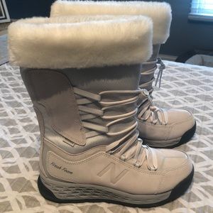 Women’s New Balance boot